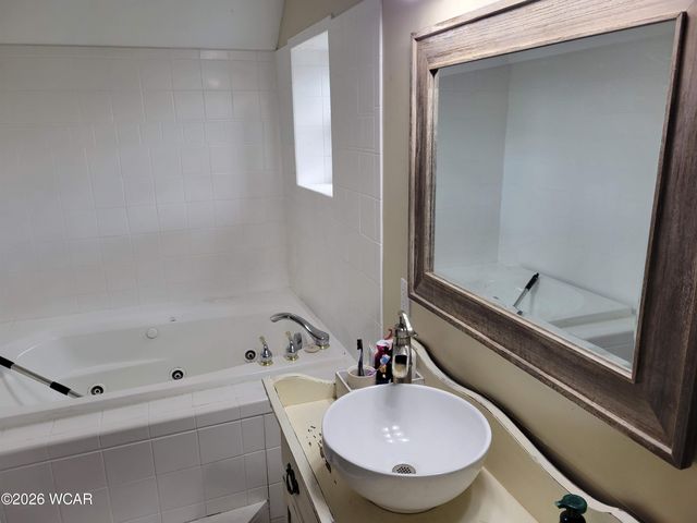 1689 County Road 50, Ada, OH 45810