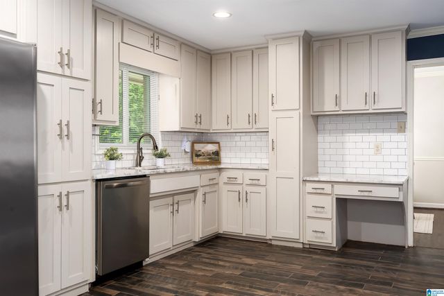 1529 CRESTHILL ROAD, Birmingham, AL 35213