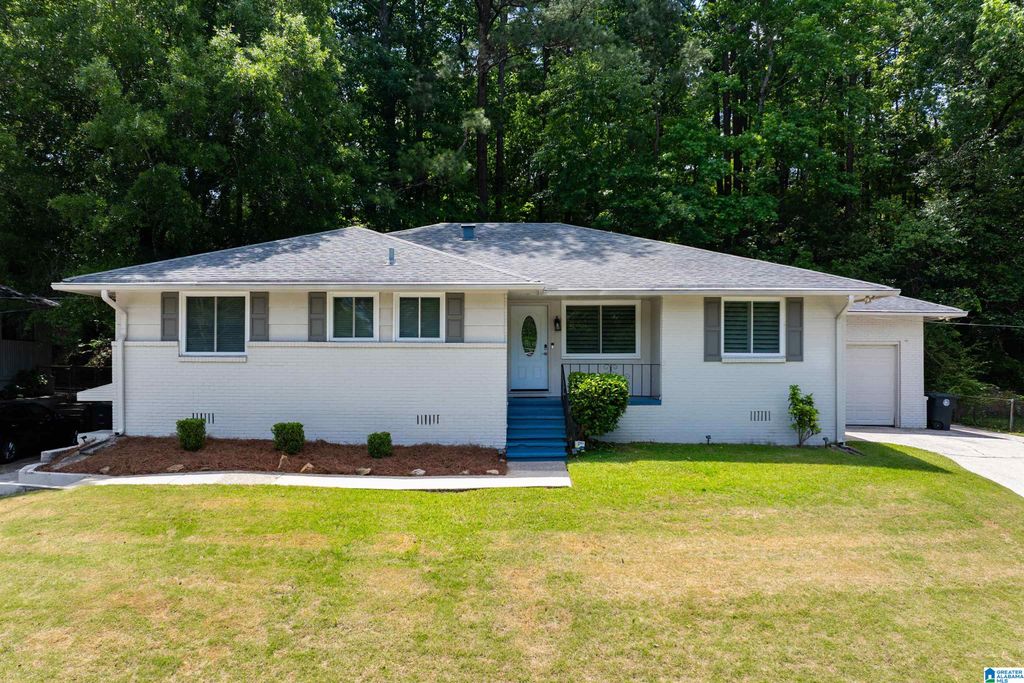 1529 CRESTHILL ROAD, Birmingham, AL 35213
