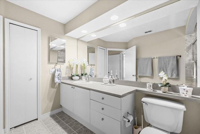 4007 FOXTAIL PALM COURT, Tampa, FL 33624