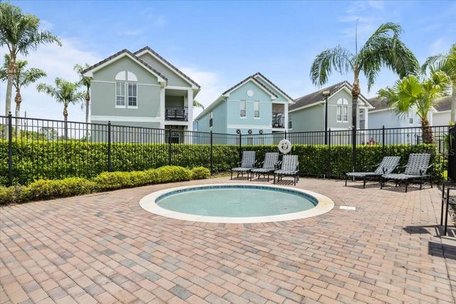 4007 FOXTAIL PALM COURT, Tampa, FL 33624