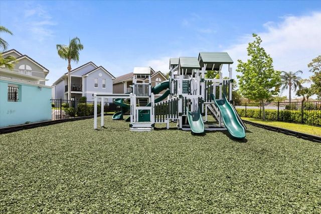 4007 FOXTAIL PALM COURT, Tampa, FL 33624