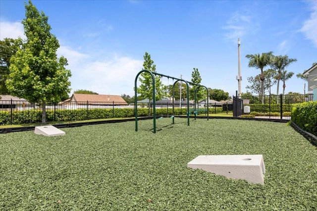 4007 FOXTAIL PALM COURT, Tampa, FL 33624