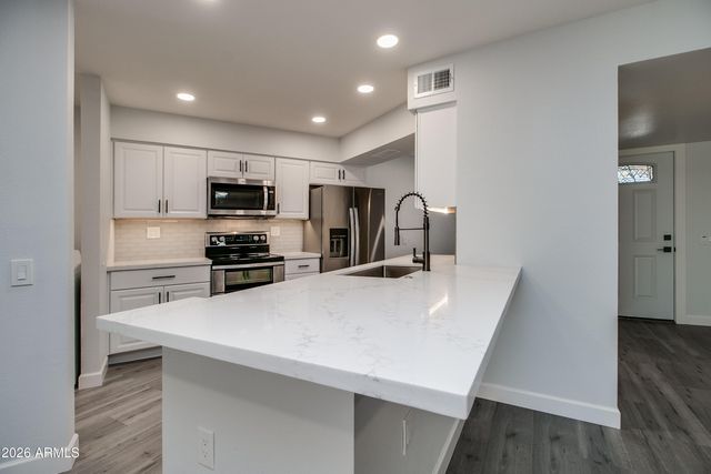 19059 N STAR RIDGE Drive, Sun City West, AZ 85375
