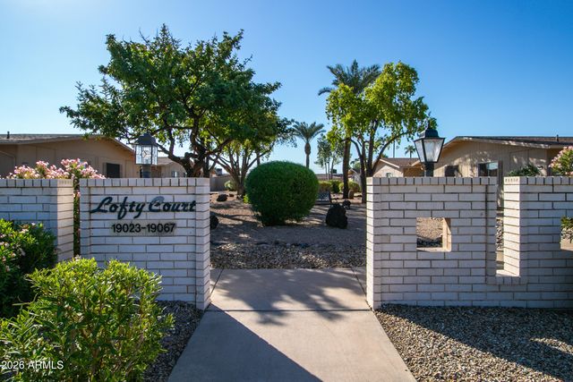 19059 N STAR RIDGE Drive, Sun City West, AZ 85375