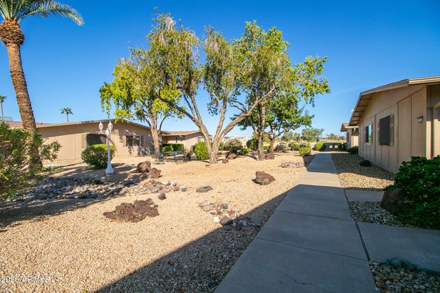 19059 N STAR RIDGE Drive, Sun City West, AZ 85375