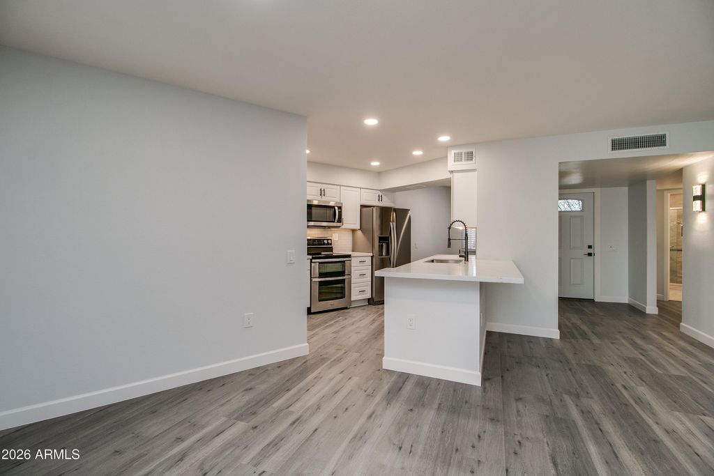 19059 N STAR RIDGE Drive, Sun City West, AZ 85375 — photo 5