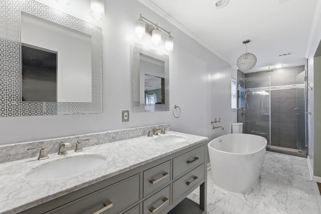 8721 Irongate Drive, North Richland Hills, TX 76182