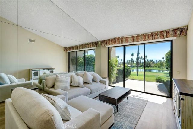 39856 Narcissus Way, Palm Desert, CA 92211
