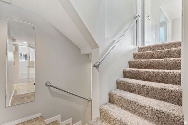 601 W LA SALLE DR, Murray, UT 84123