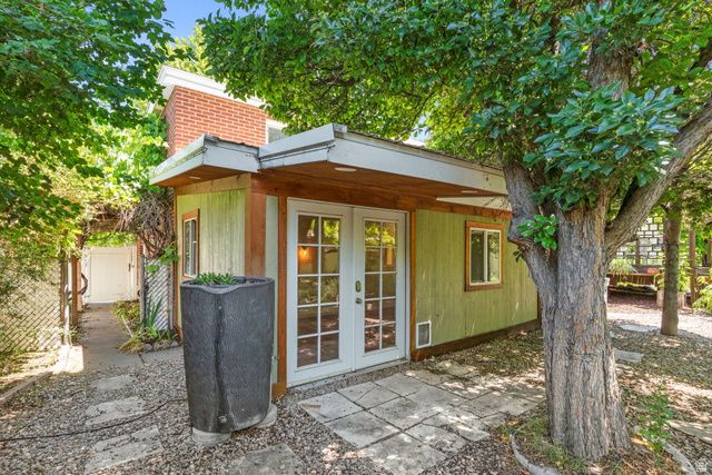 601 W LA SALLE DR, Murray, UT 84123