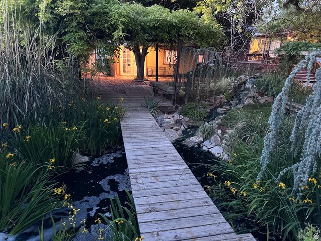 601 W LA SALLE DR, Murray, UT 84123