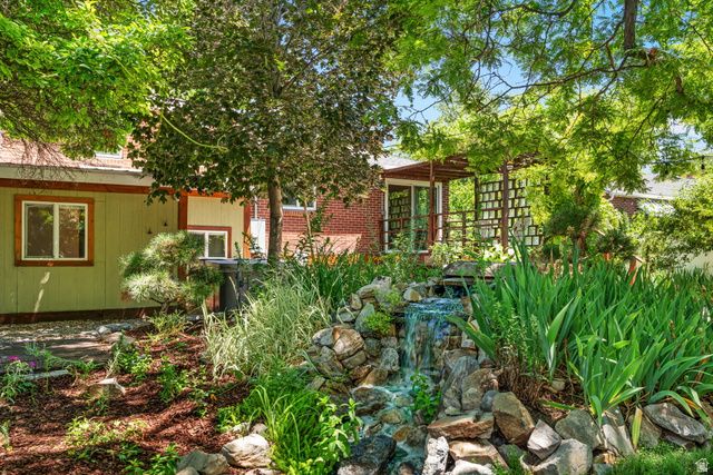 601 W LA SALLE DR, Murray, UT 84123