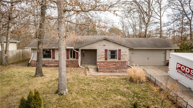 29 Radcliffe Drive, Bella Vista, AR 72714