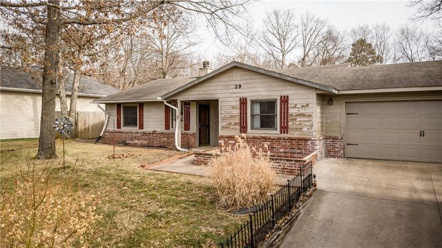 29 Radcliffe Drive, Bella Vista, AR 72714