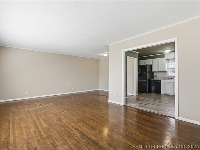 7521 E 27th Street S, Tulsa, OK 74129