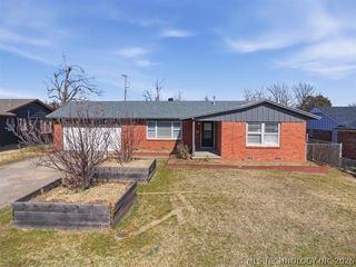 7521 E 27th Street S, Tulsa, OK 74129