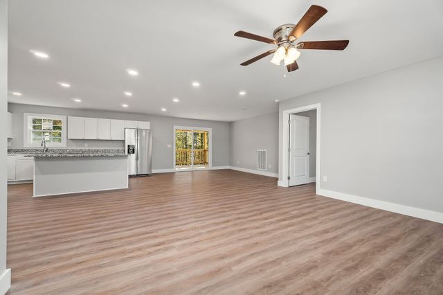 1053 Benton Tidwell Rd, Hilham, TN 38568