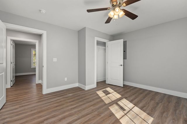 1053 Benton Tidwell Rd, Hilham, TN 38568