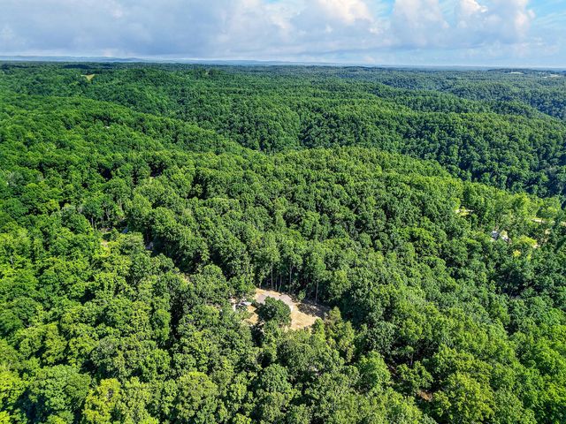 1053 Benton Tidwell Rd, Hilham, TN 38568