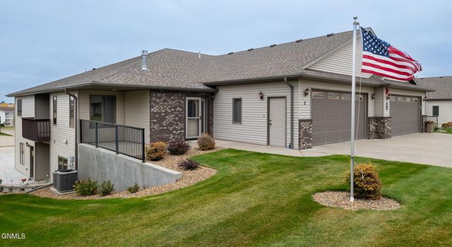 3400 Baltus Lane, Bismarck, ND 58501 property photo