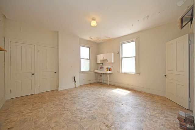 4340 Vine Street, St Bernard, OH 45217