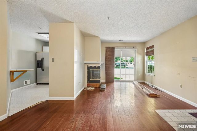 1412 York Street, Mahwah, NJ 07430
