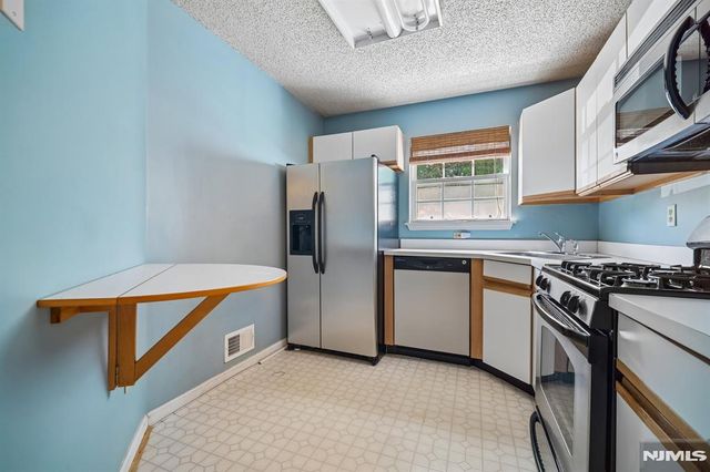 1412 York Street, Mahwah, NJ 07430