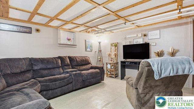 345 W Berwick Street, Easton, PA 18042