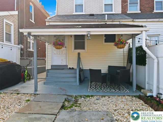 345 W Berwick Street, Easton, PA 18042