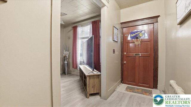 345 W Berwick Street, Easton, PA 18042