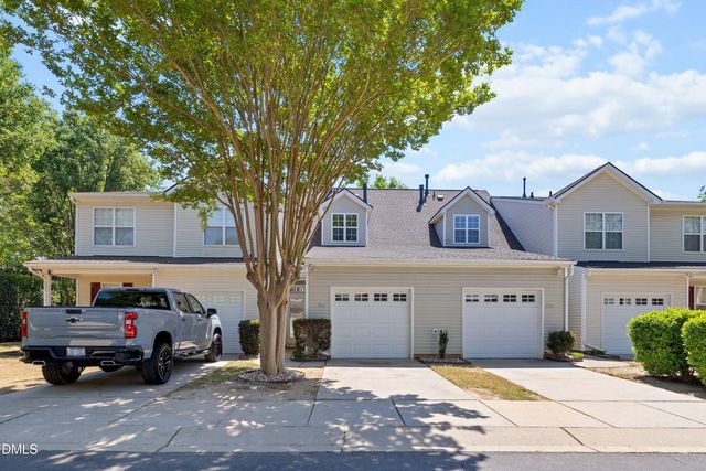8507 Arboles Court, Raleigh, NC 27613