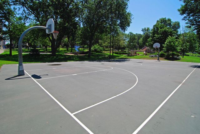 410 Groveland Avenue 404, Minneapolis, MN 55403