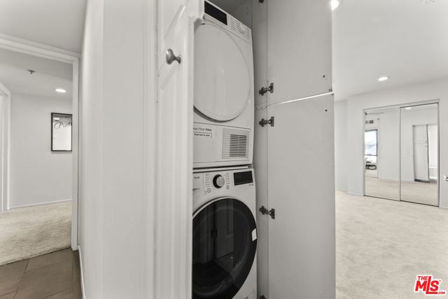 7320 Hawthorn Avenue 401, Los Angeles, CA 90046