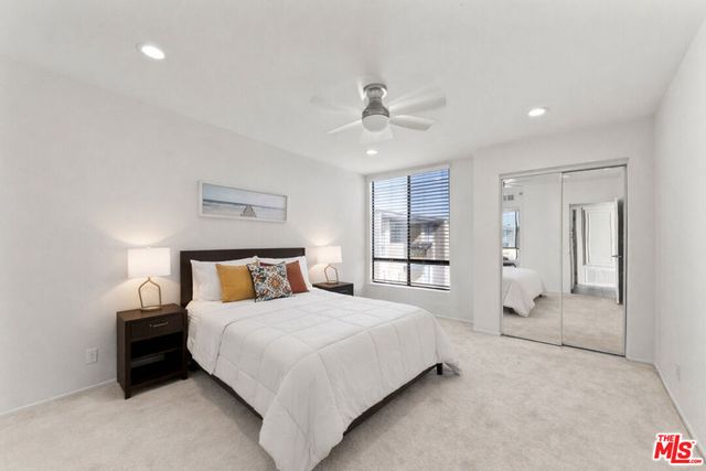 7320 Hawthorn Avenue 401, Los Angeles, CA 90046