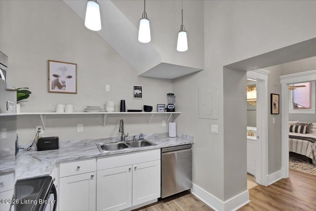 1156 S Brook St, Louisville, KY 40203