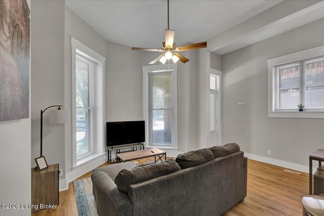 1156 S Brook St, Louisville, KY 40203