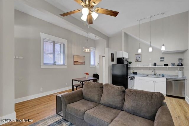 1156 S Brook St, Louisville, KY 40203