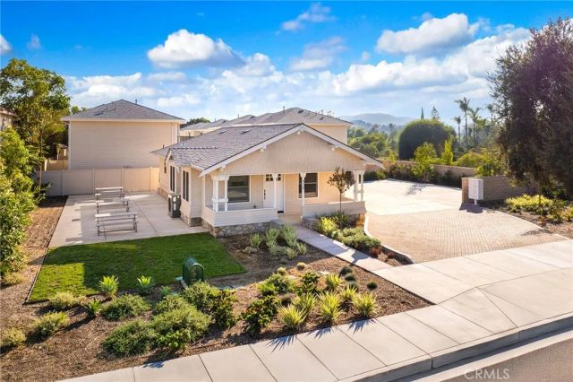 650 W Grand Avenue, Pomona, CA 91766