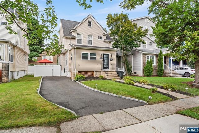 6 Enfield Avenue, Montclair, NJ 07042