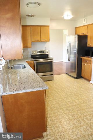 2831 CEDAR LN, Vienna, VA 22180