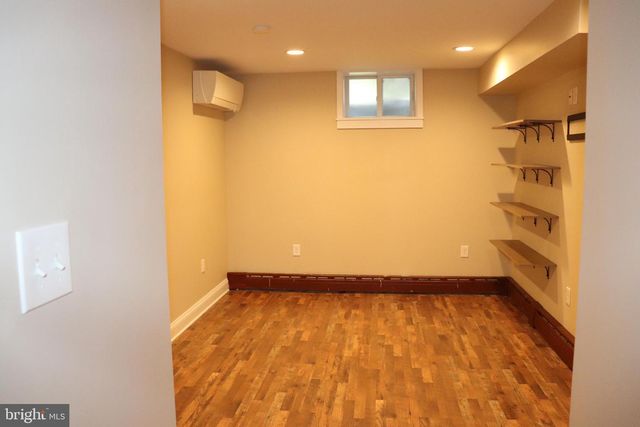 2831 CEDAR LN, Vienna, VA 22180
