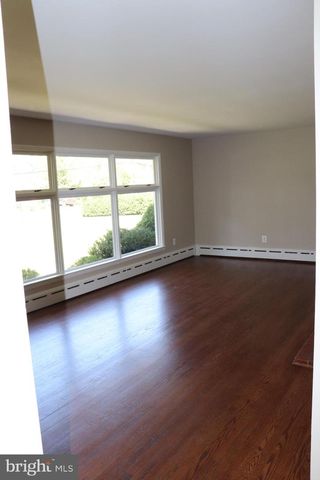 2831 CEDAR LN, Vienna, VA 22180