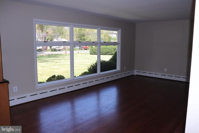 2831 CEDAR LN, Vienna, VA 22180