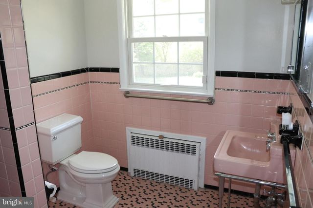 2831 CEDAR LN, Vienna, VA 22180
