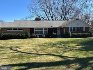 2831 CEDAR LN, Vienna, VA 22180
