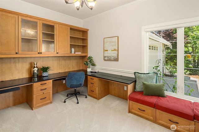 26817 SE 22nd Court, Sammamish, WA 98075