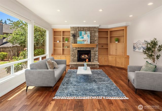 26817 SE 22nd Court, Sammamish, WA 98075