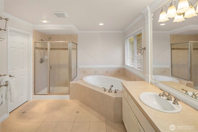 26817 SE 22nd Court, Sammamish, WA 98075