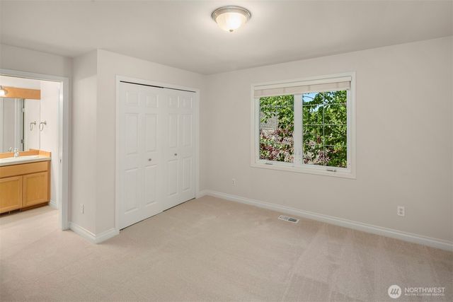 26817 SE 22nd Court, Sammamish, WA 98075